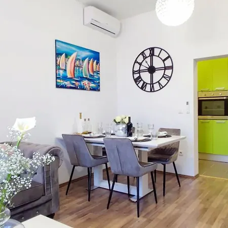 Donat & Zara Apartment Exterior photo